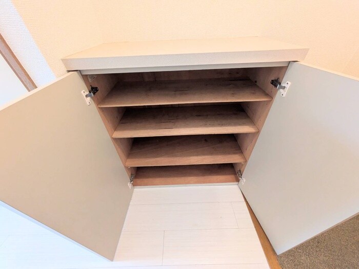 物件内観写真12　(靴箱)