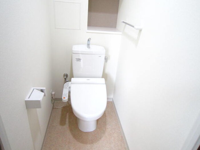 物件内観写真9　(トイレ)