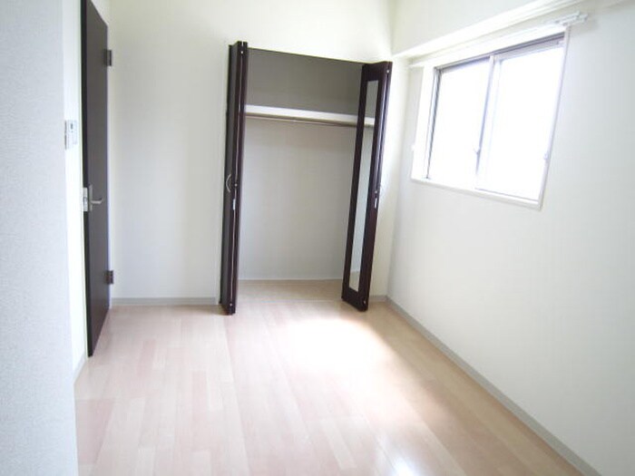 物件内観写真13　(居室)