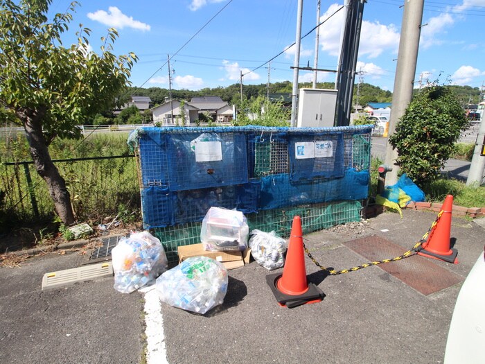 物件外観写真6　(建物設備)