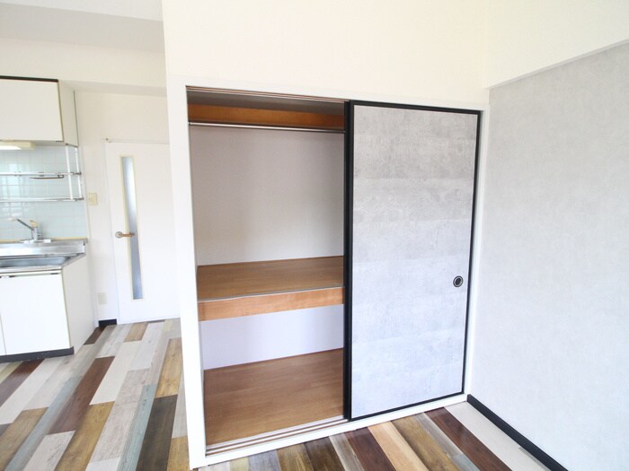 物件内観写真10　(収納)