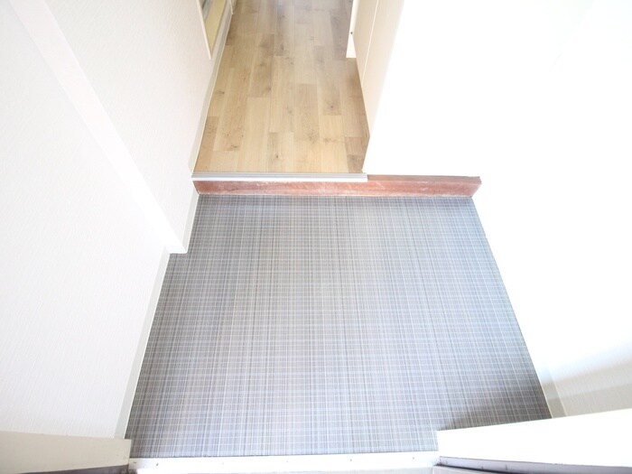 物件内観写真15　(玄関)