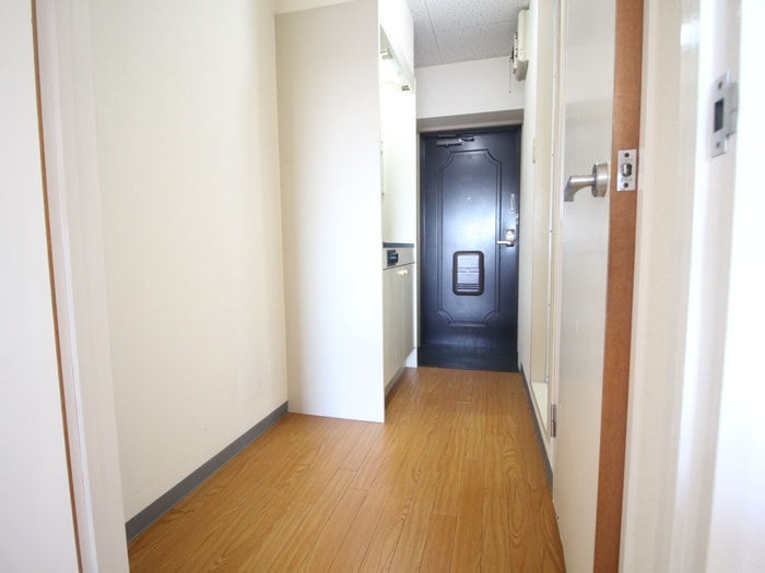 物件内観写真18　(廊下)