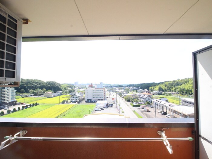 物件内観写真20　(室内からの展望)