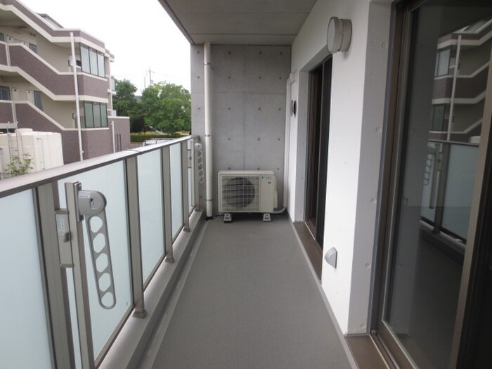 物件内観写真12　(ベランダ・バルコニー)