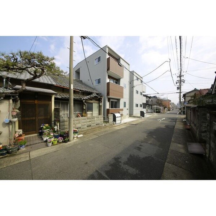 物件外観写真2　(外観写真)