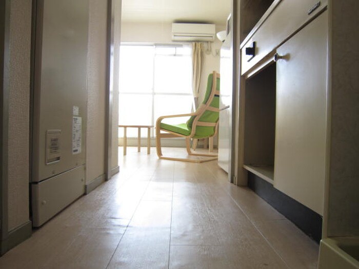物件内観写真8　(廊下)