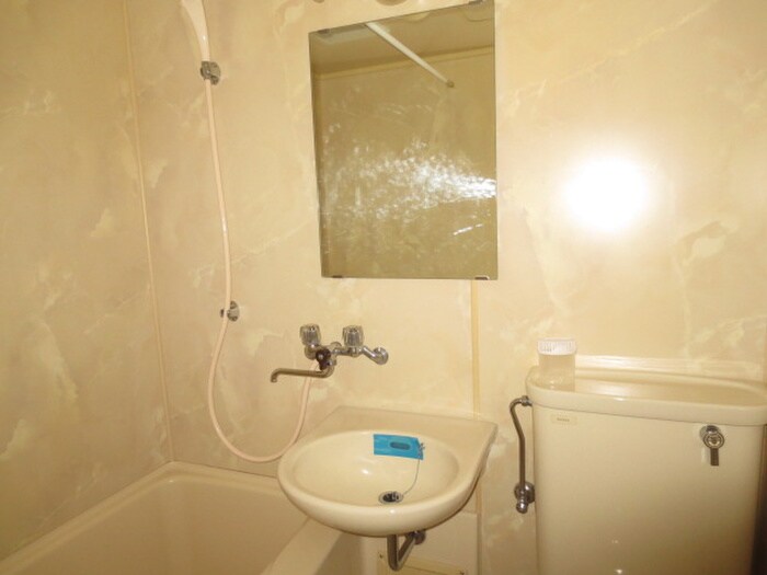 物件内観写真12　(洗面)