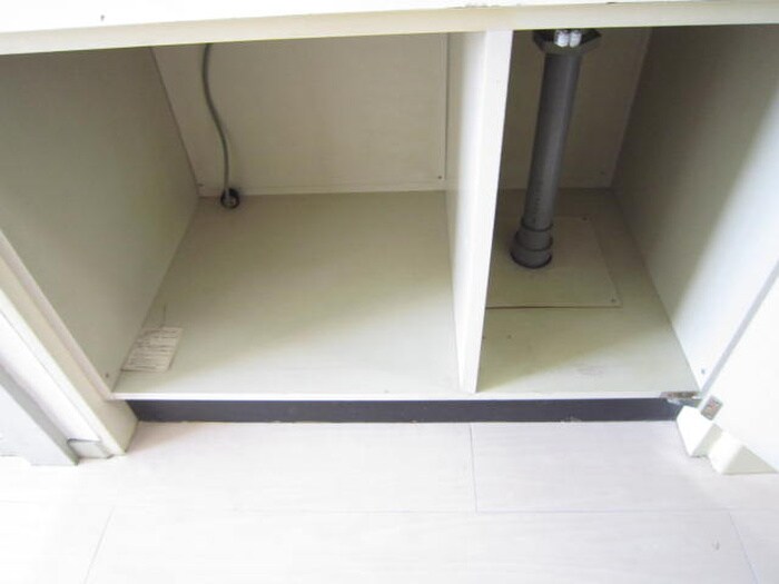 物件内観写真12　(収納)