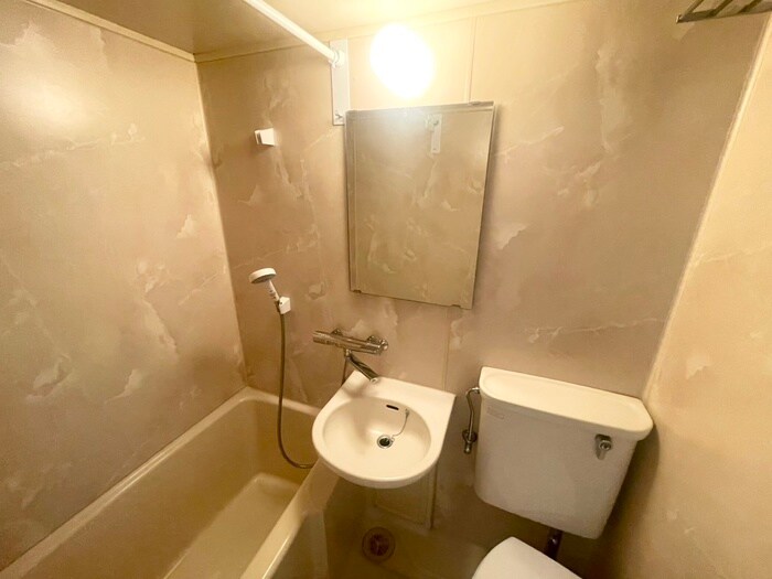 物件内観写真13　(洗面)