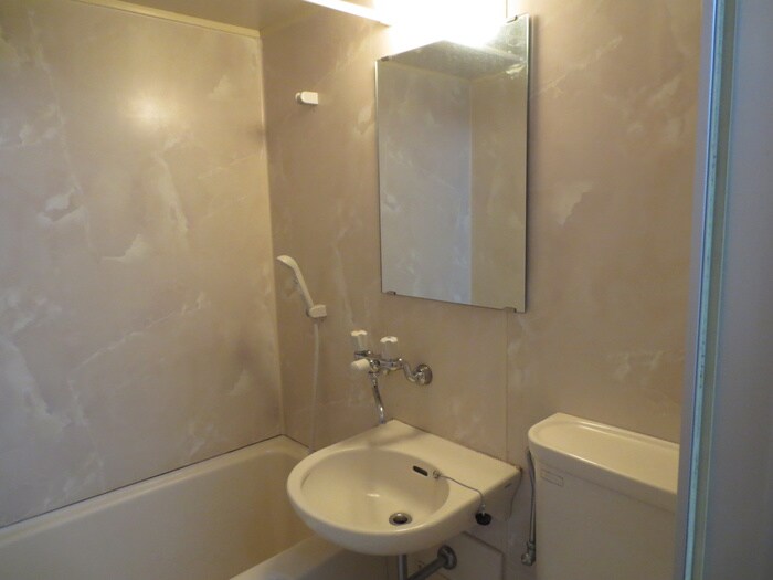 物件内観写真13　(洗面)