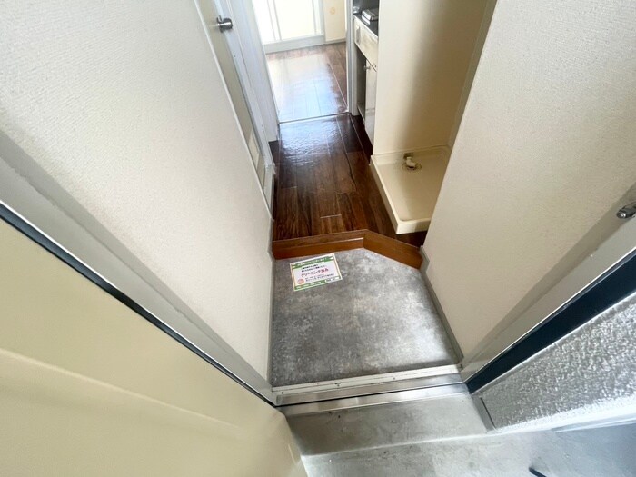 物件内観写真20　(玄関)