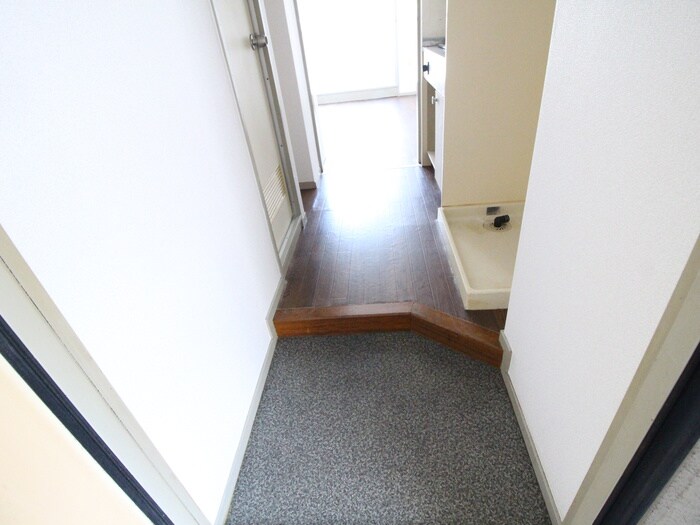 物件内観写真22　(玄関)