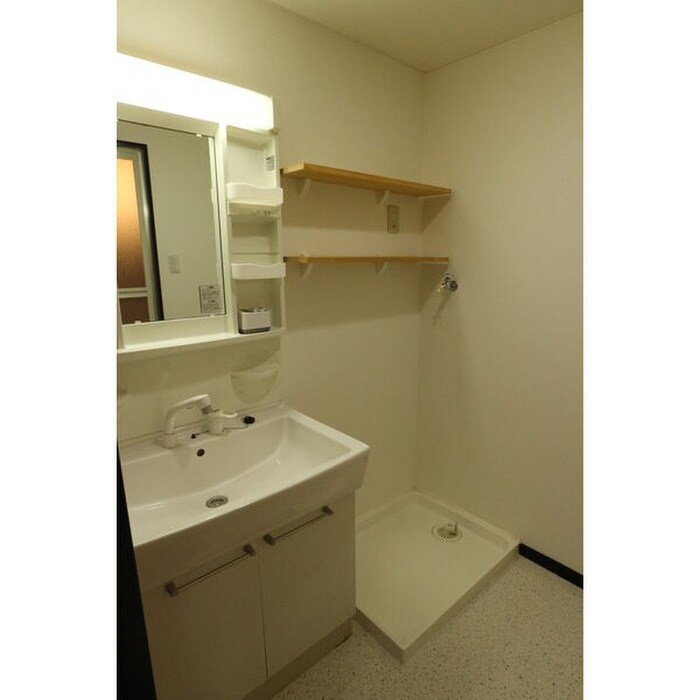 物件内観写真12　(洗面)