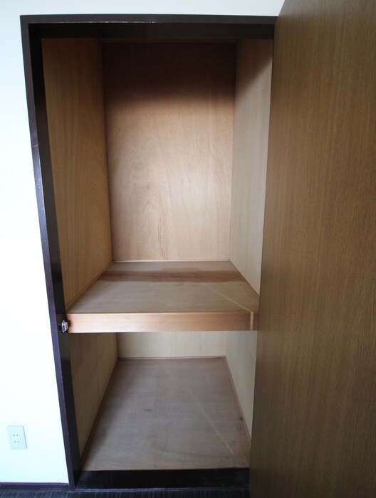 物件内観写真18　(収納)