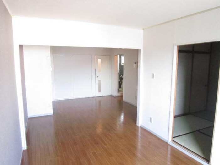 物件内観写真5　(居室)