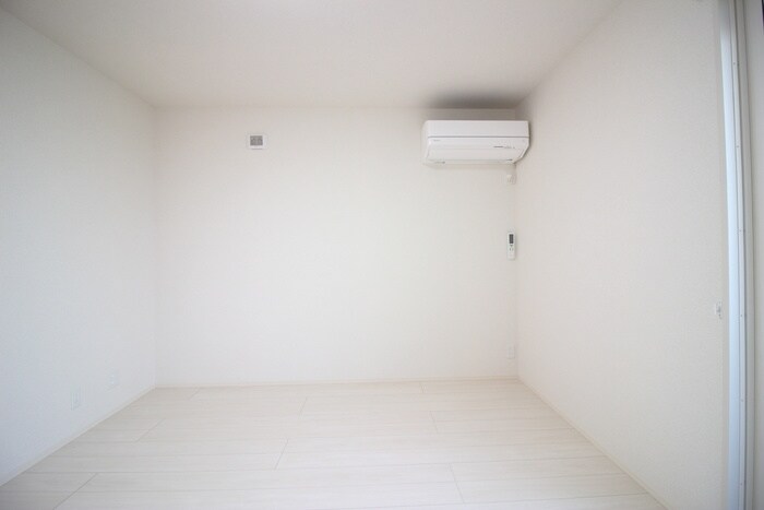 物件内観写真13　(居室)