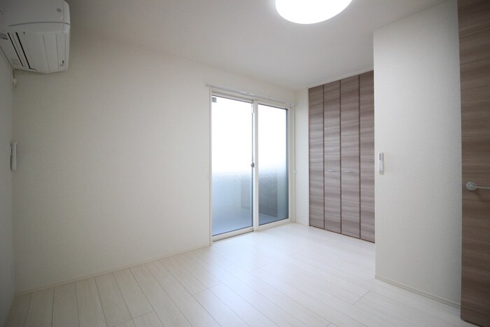 物件内観写真16　(居室)