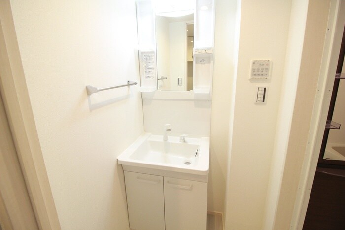 物件内観写真10　(洗面)