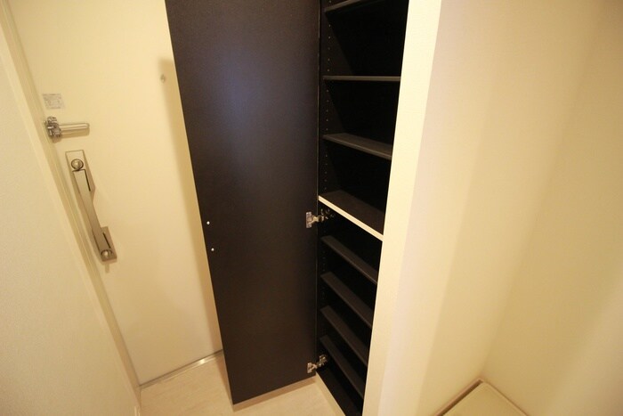 物件内観写真16　(靴箱)