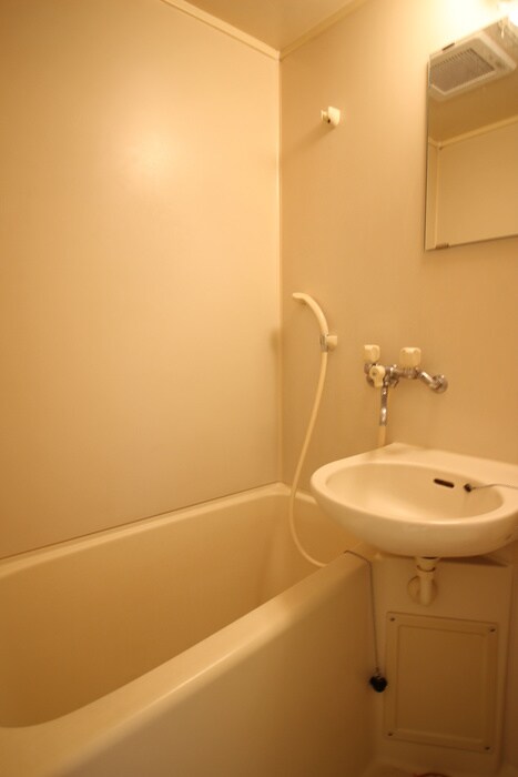 物件内観写真12　(バス／シャワールーム等)