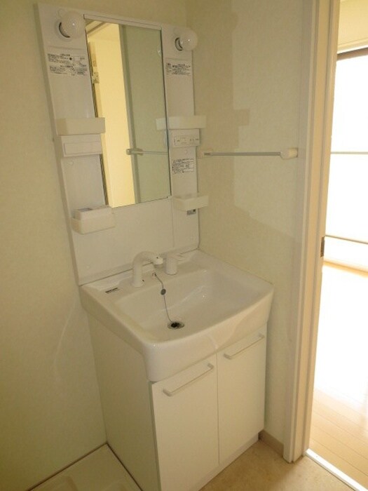 物件内観写真12　(洗面)