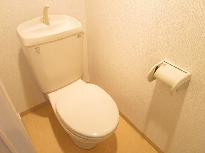 物件内観写真15　(トイレ)