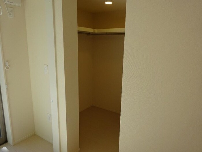 物件内観写真10　(収納)