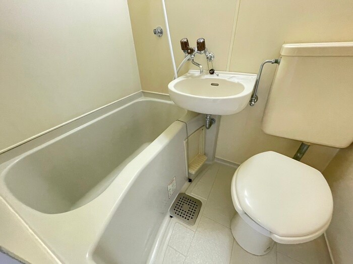 物件内観写真12　(バス／シャワールーム等)