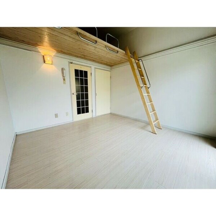 物件内観写真5　(居室)