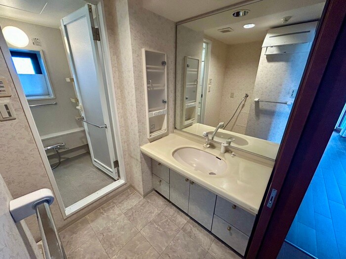 物件内観写真11　(洗面)