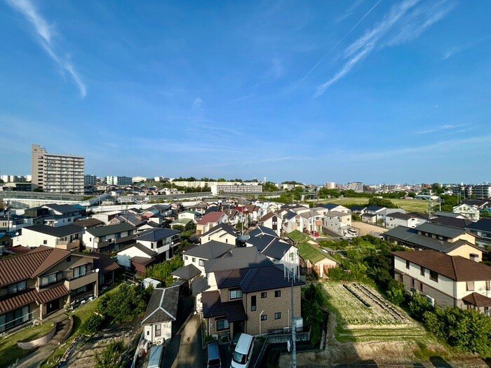 物件内観写真16　(室内からの展望)