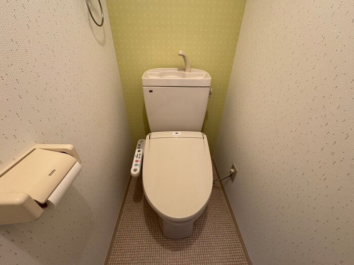 物件内観写真12　(トイレ)