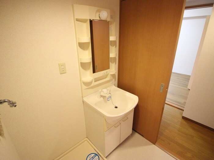 物件内観写真11　(洗面)