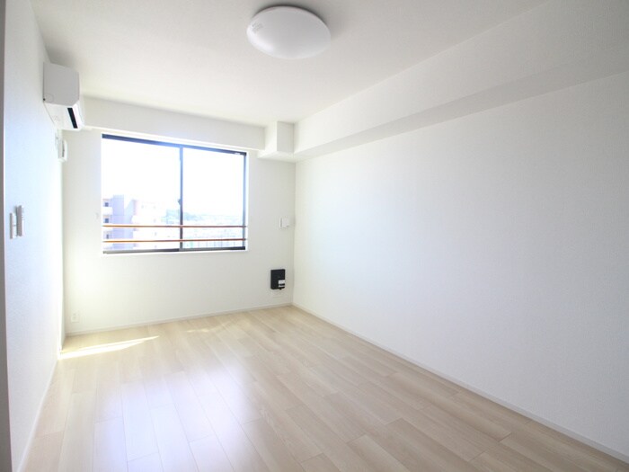 物件内観写真18　(居室)