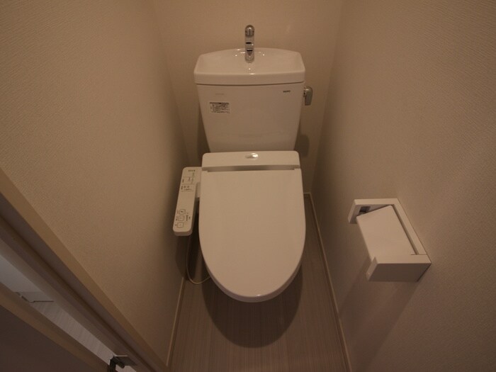 物件内観写真15　(トイレ)