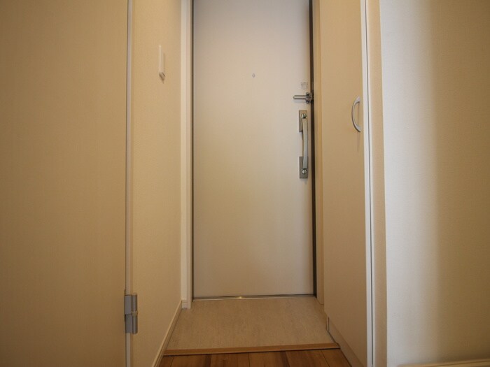 物件内観写真19　(玄関)