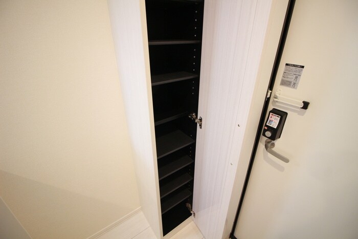 物件内観写真18　(靴箱)