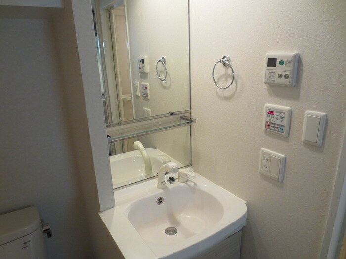 物件内観写真11　(洗面)