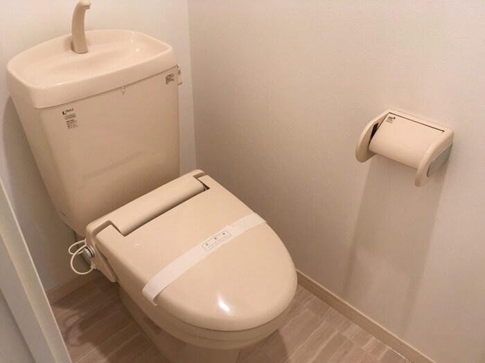 物件内観写真8　(トイレ)