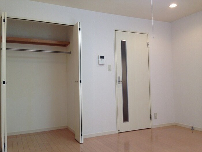 物件内観写真16　(収納)