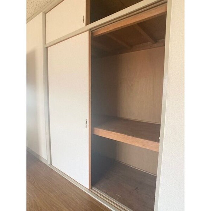 物件内観写真10　(収納)