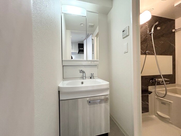 物件内観写真12　(洗面)