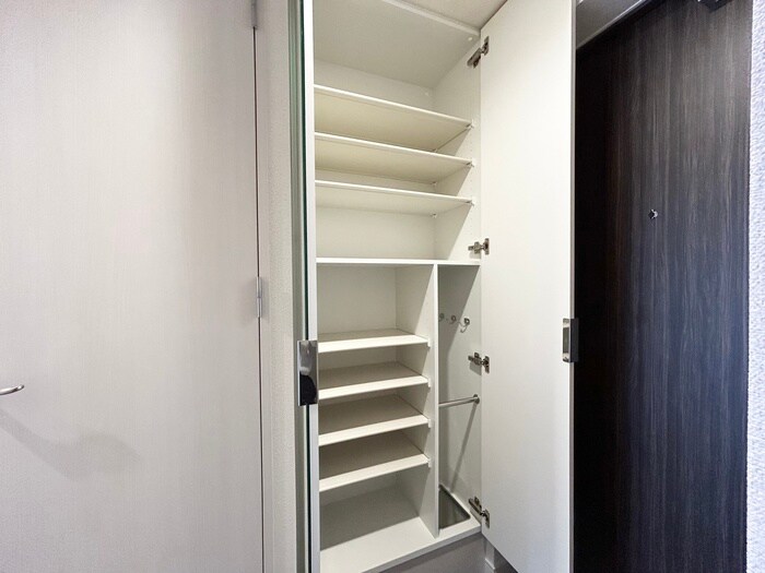 物件内観写真17　(靴箱)