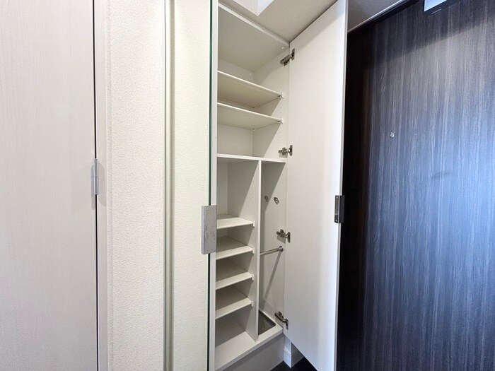 物件内観写真17　(靴箱)