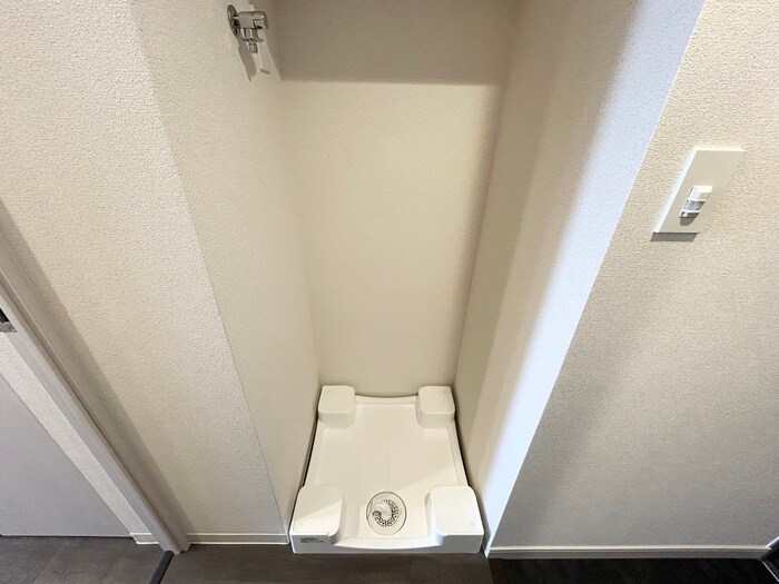 物件内観写真18　(洗濯機置場)