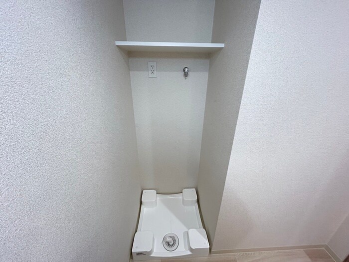 物件内観写真19　(洗濯機置場)