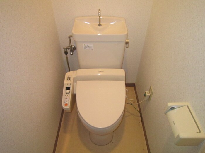 物件内観写真8　(トイレ)