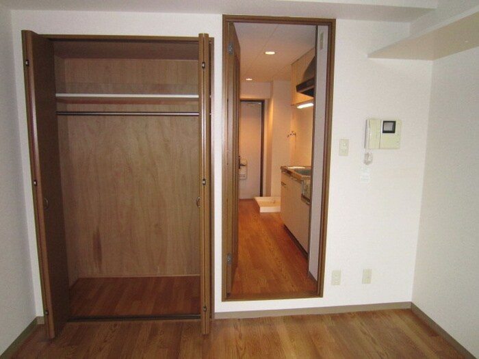 物件内観写真11　(収納)