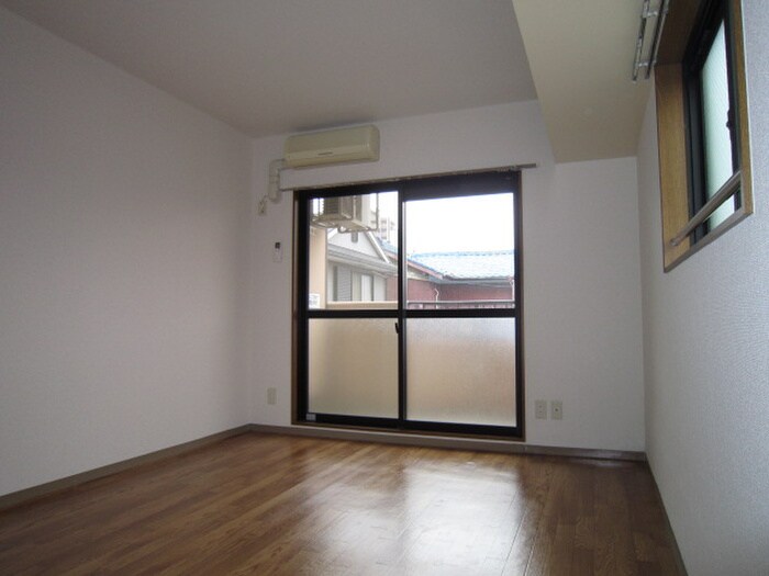 物件内観写真13　(居室)